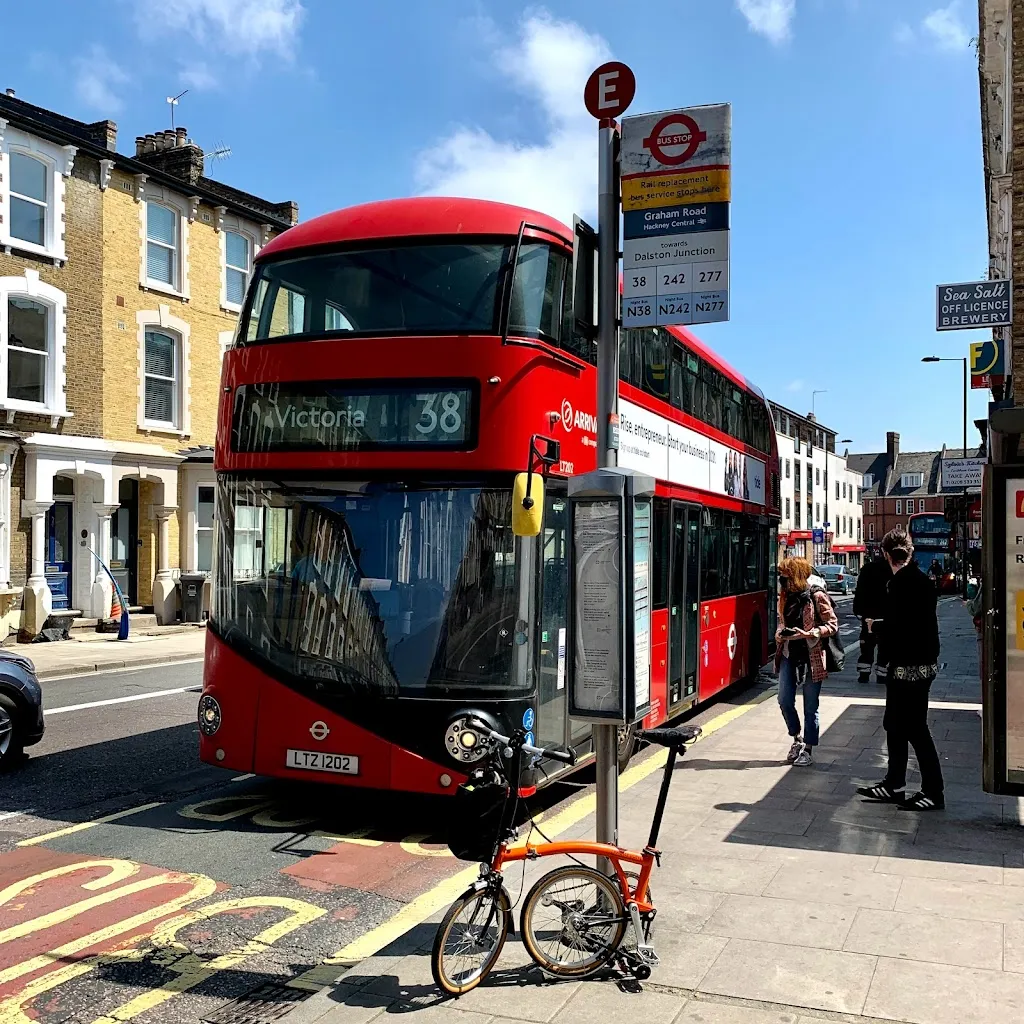 Graham Road Hackney Central (Stop E)