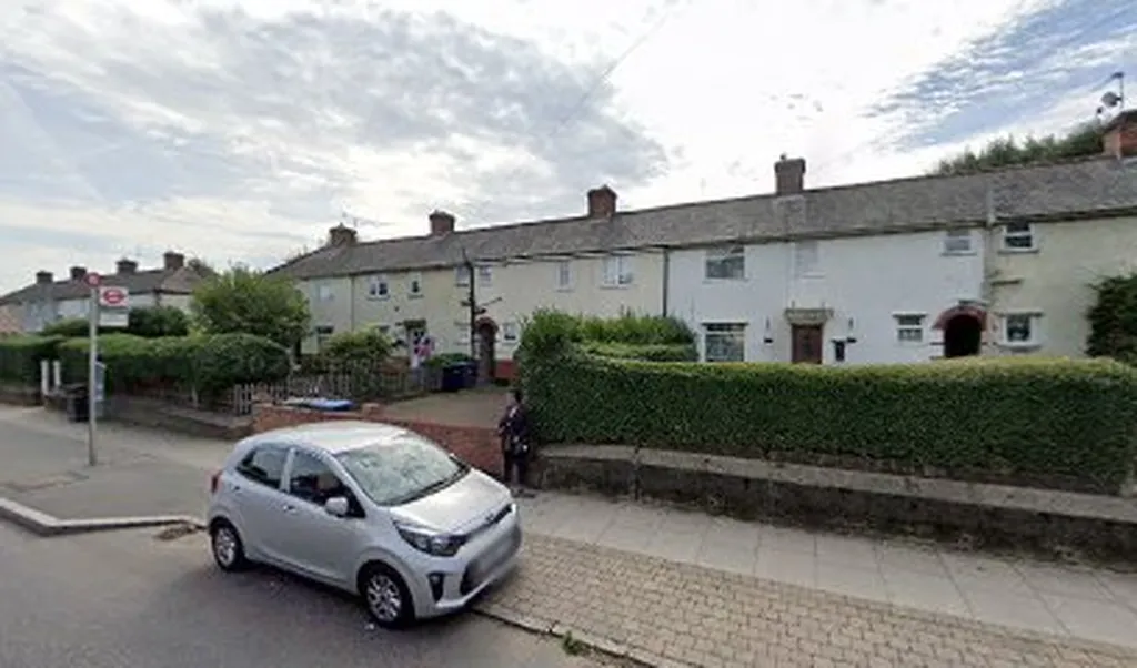 Great Cambridge Road (Stop B)