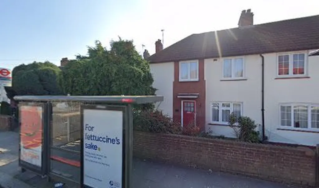 Great Cambridge Road (Stop WH)