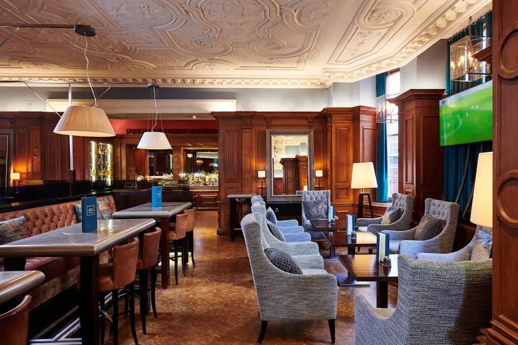 Great Central Pub by Matt Fletcher