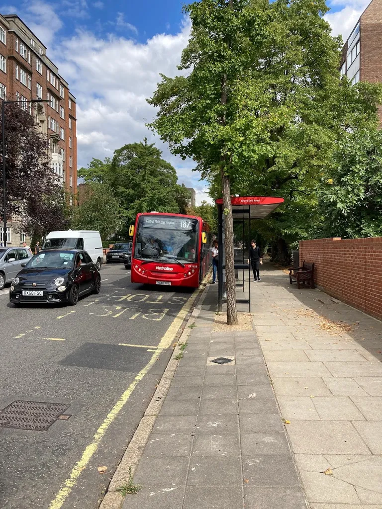Grove End Road (Stop T)