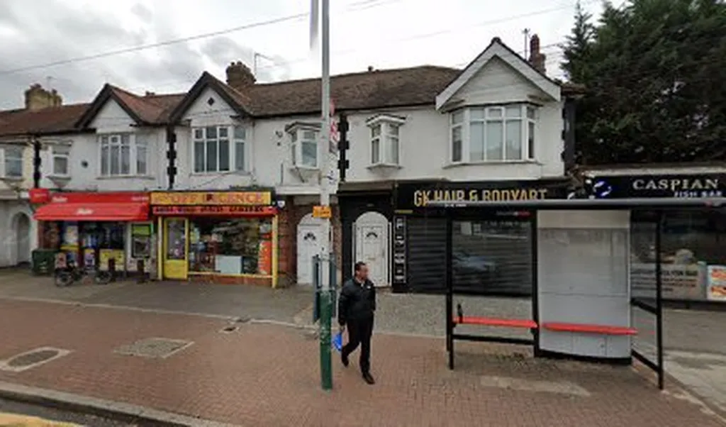 Hainault Road (Stop ND)