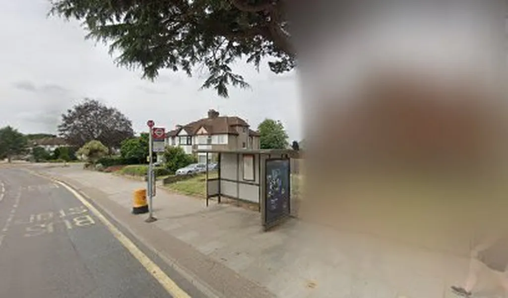 Halcot Avenue (Stop H)
