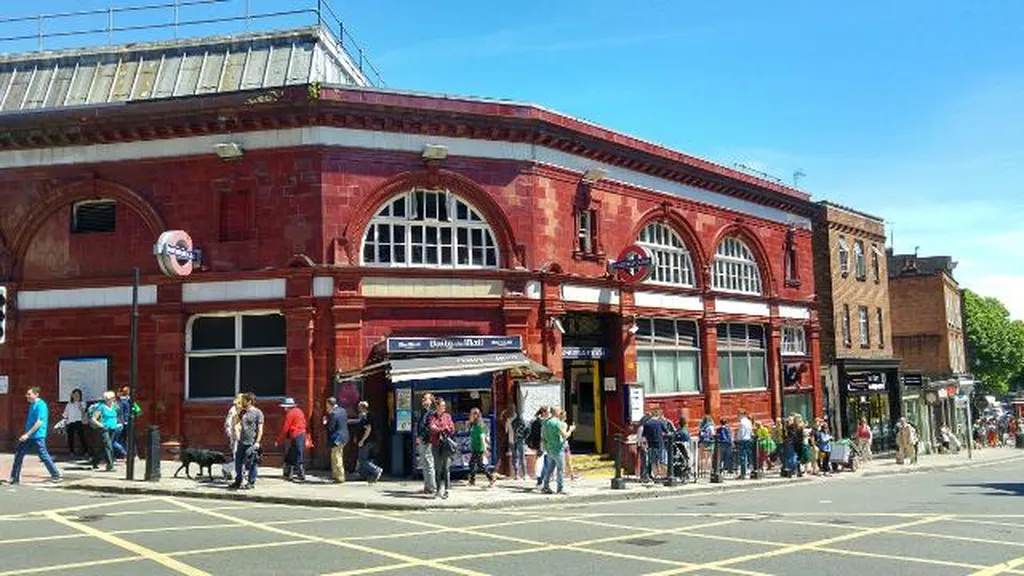 Hampstead Station Hampstead High St (Stop R)