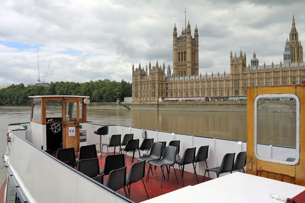 Hampton Court Landing Stage - Thames River Boats