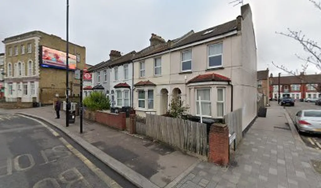 Harrington Road (Stop PM)
