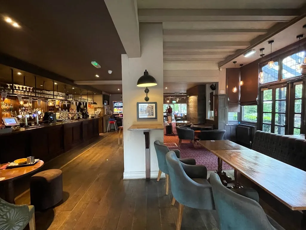 Harvester Royal Hanwell