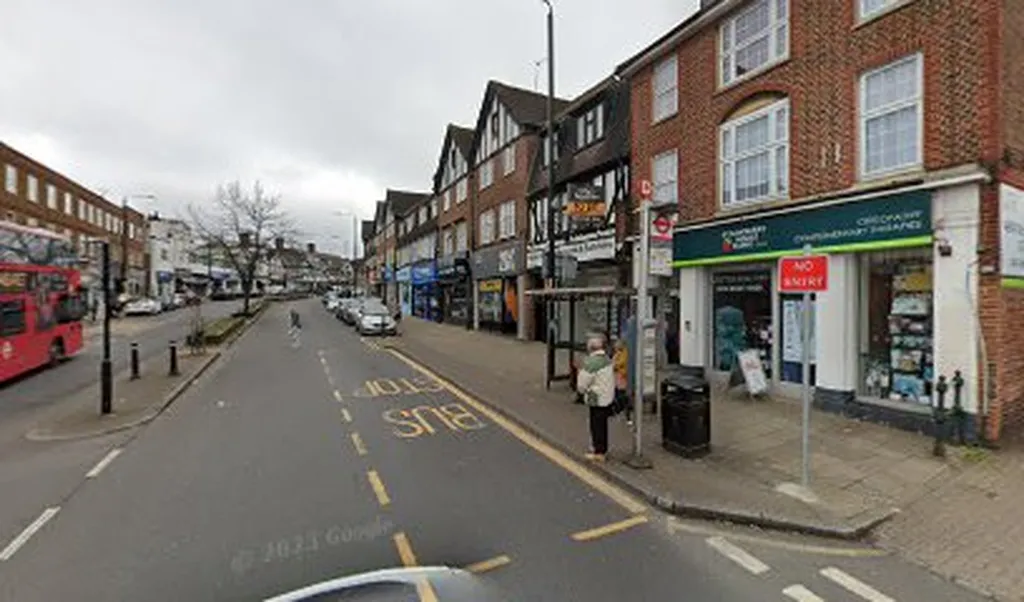Hayes / Station Approach (Stop D)