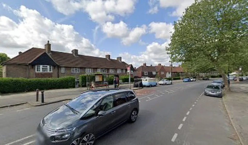 Headcorn Road (Stop DV)