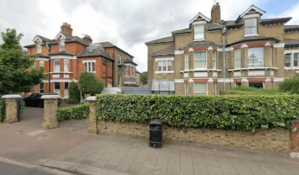 Heathfield Road (Stop L)