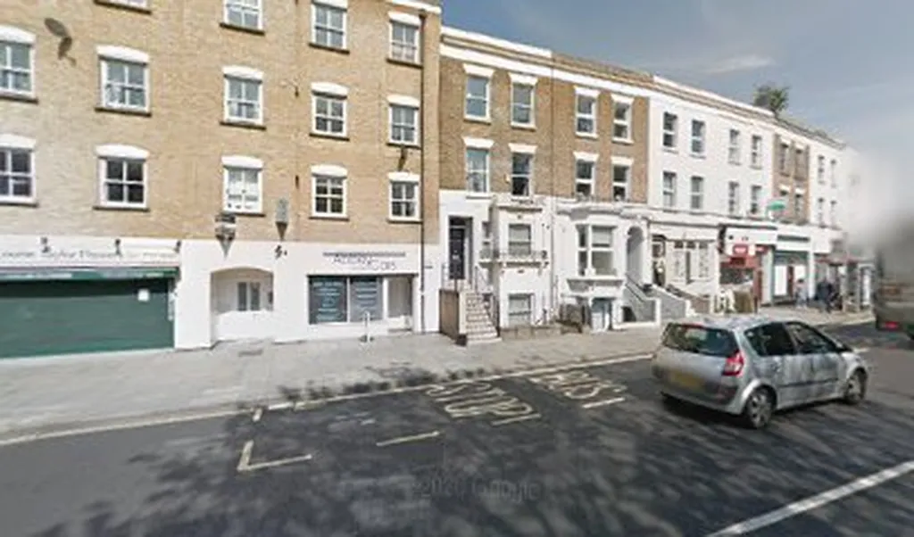 Herne Hill Station (Stop N) 1 Herne Hill Station (Stop N)