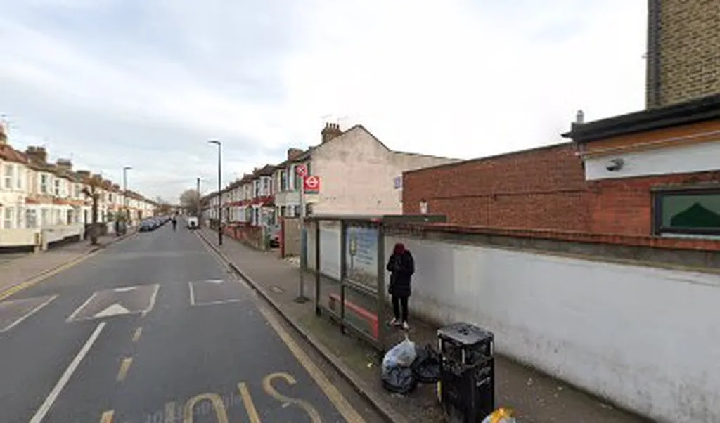 High Street North (Stop K)