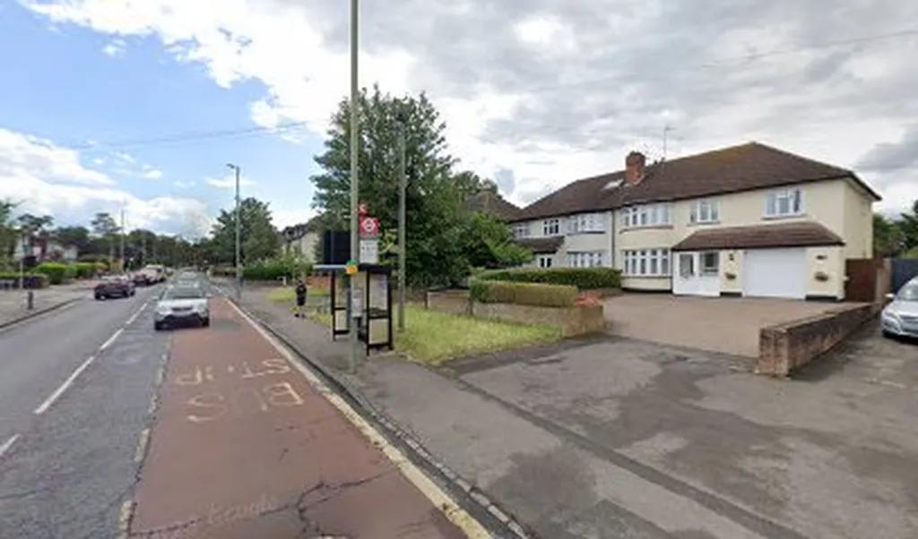 Hillcrest Road (Stop K)