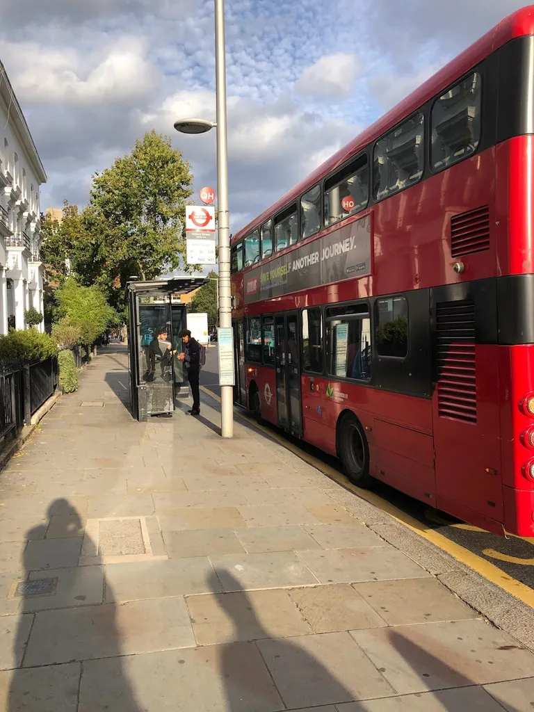 Hobury Street / Worlds End (Stop QH)