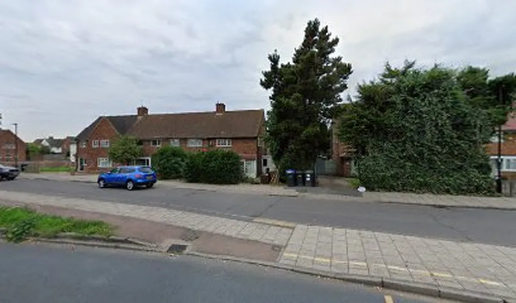 Hoe Lane (Stop W)