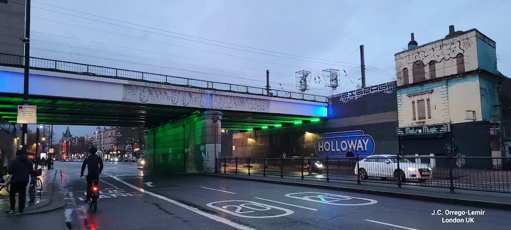 Holloway Road Station (Stop SU)