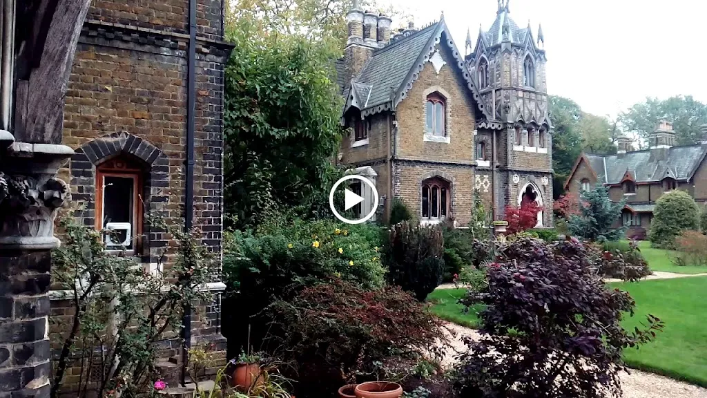 Holly Lodge Gardens (Stop W)