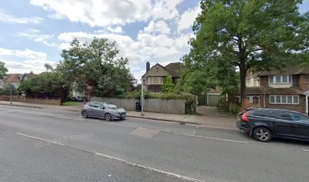 Homesdale Road (Stop BH)