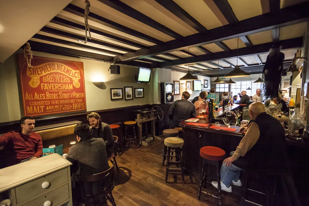 Hop Pole