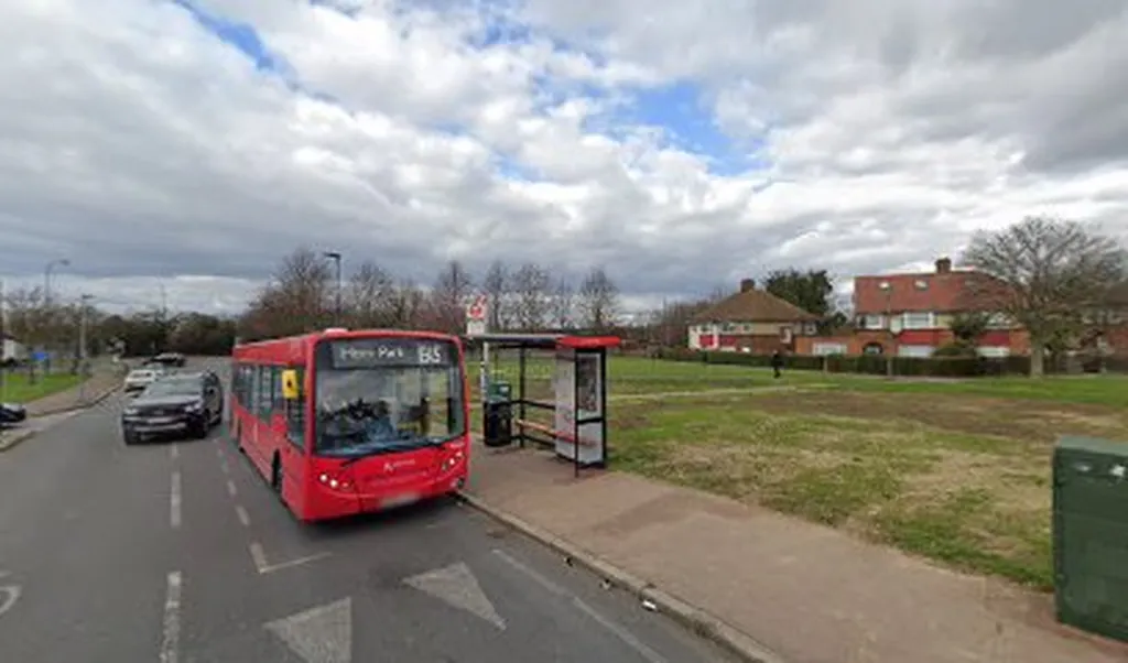 Horncastle Road (Stop M)
