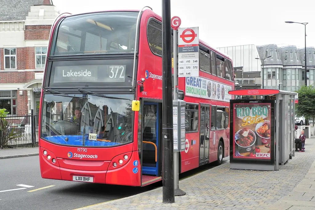 Hornchurch Town Centre (Stop G)