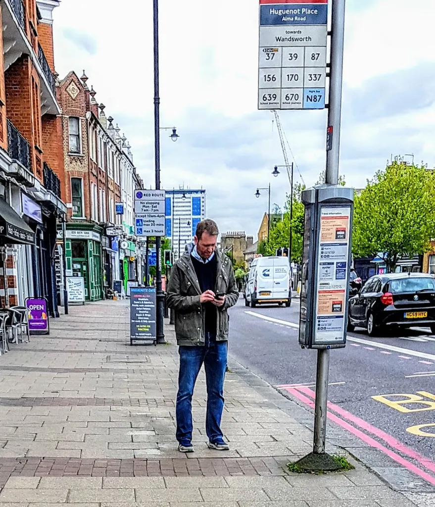 Huguenot Place / Alma Road (Stop SH)