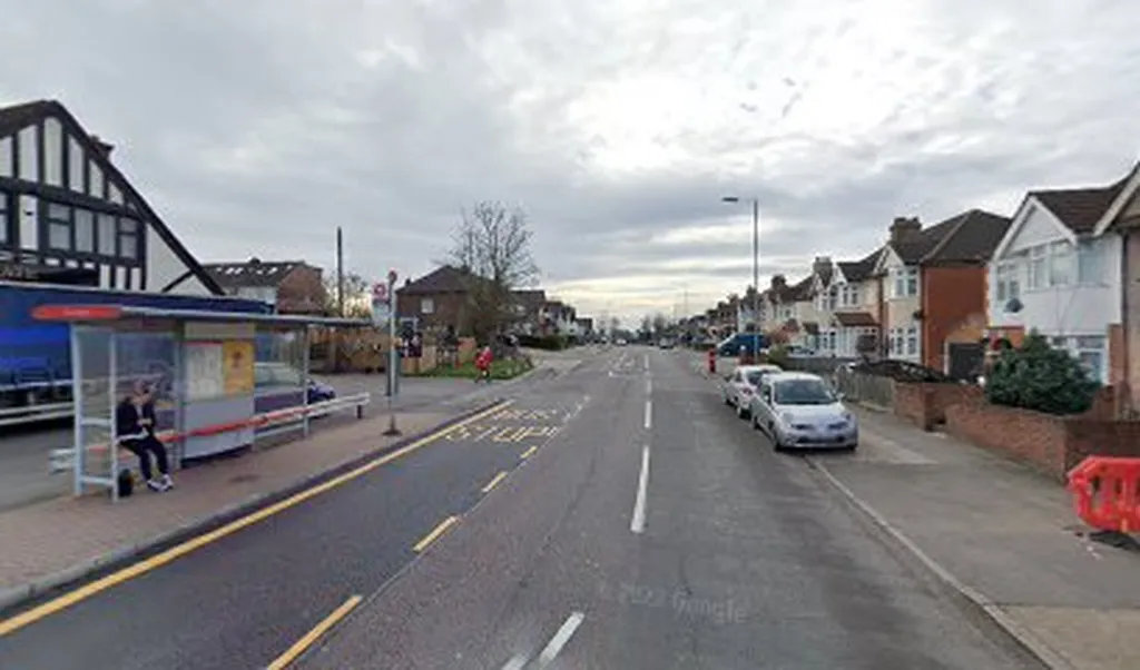 Hulse Avenue (Stop EH)