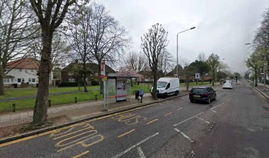 Ilchester Road (Stop UN)