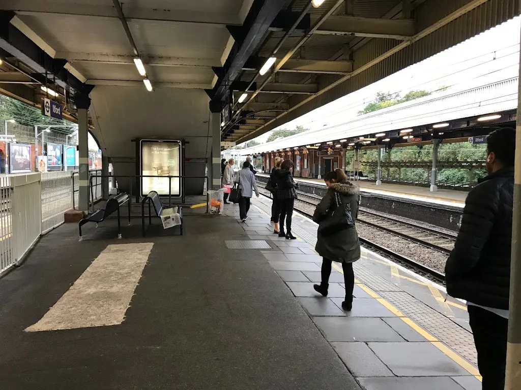 Ilford Station (Stop H)