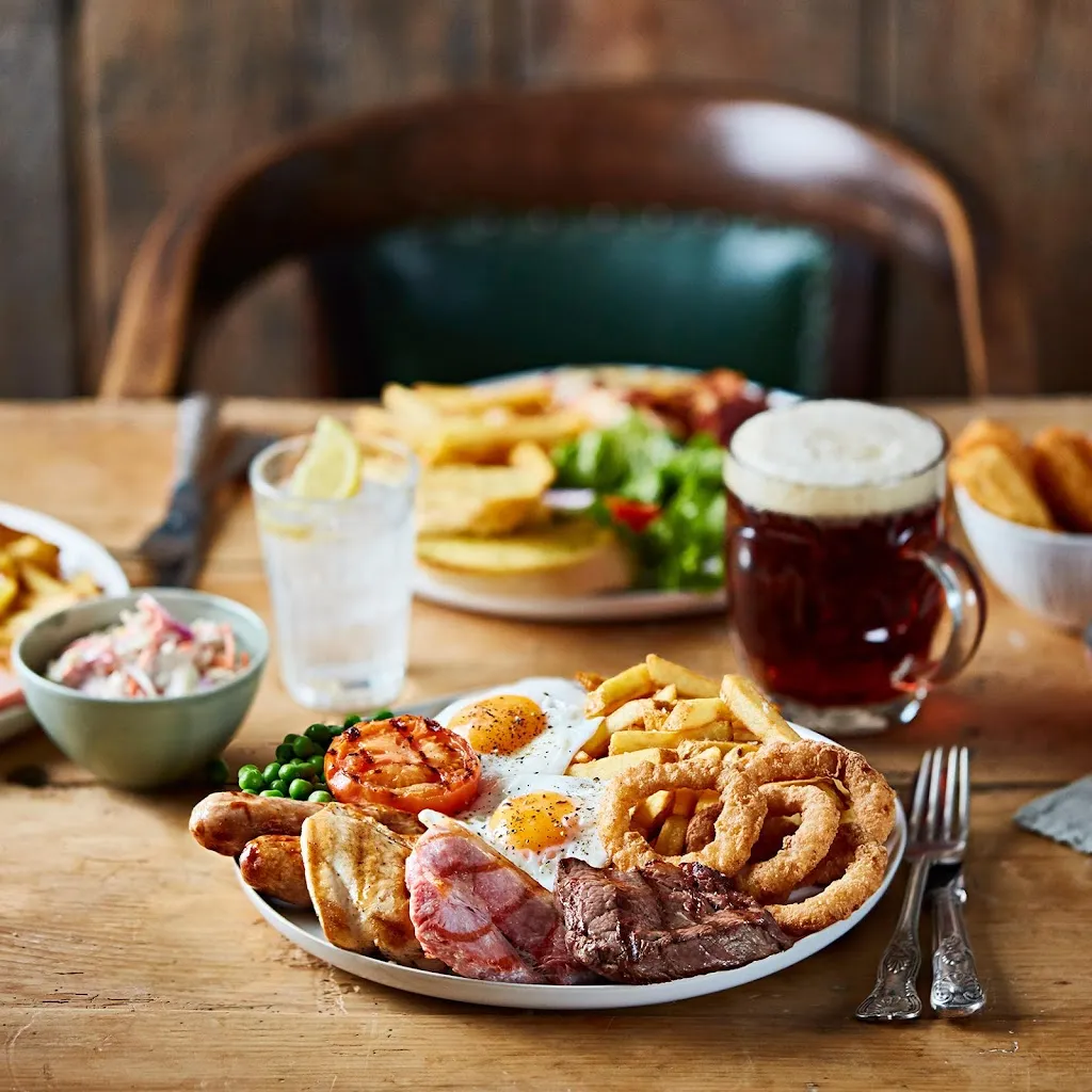Inn On The Park Cookhouse + Pub