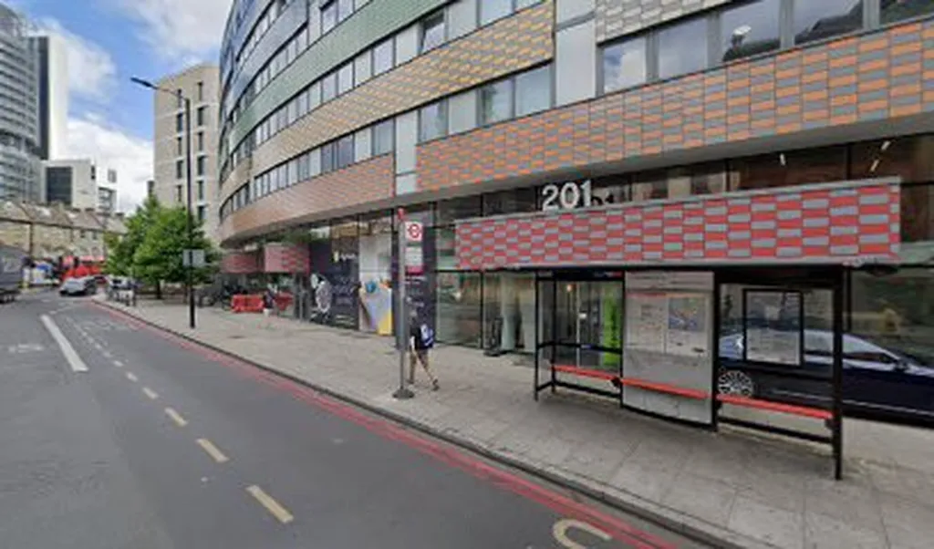Isledon Road (Stop T)