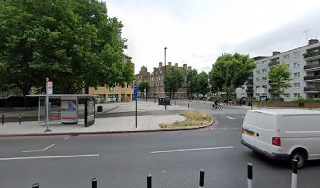 Jamaica Road Abbey Street (Stop J)