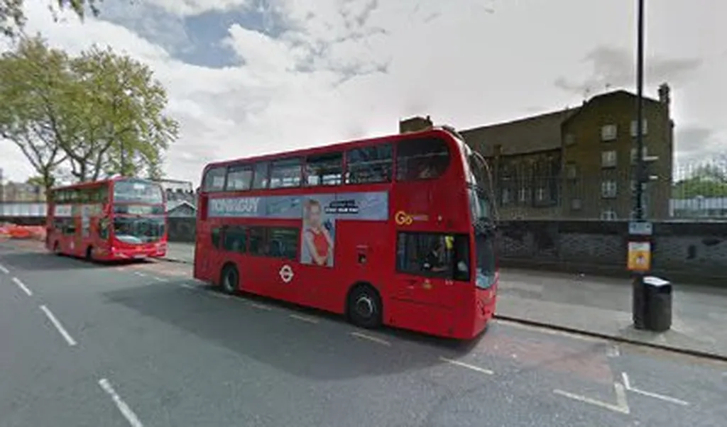 Lambeth Road (Stop Z2)