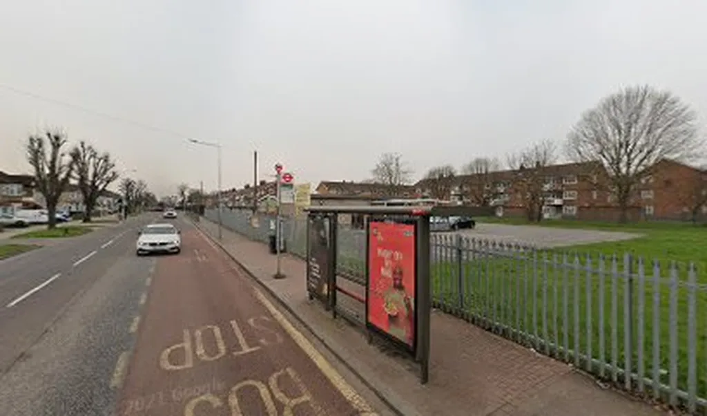 Leonard Avenue (Stop C)