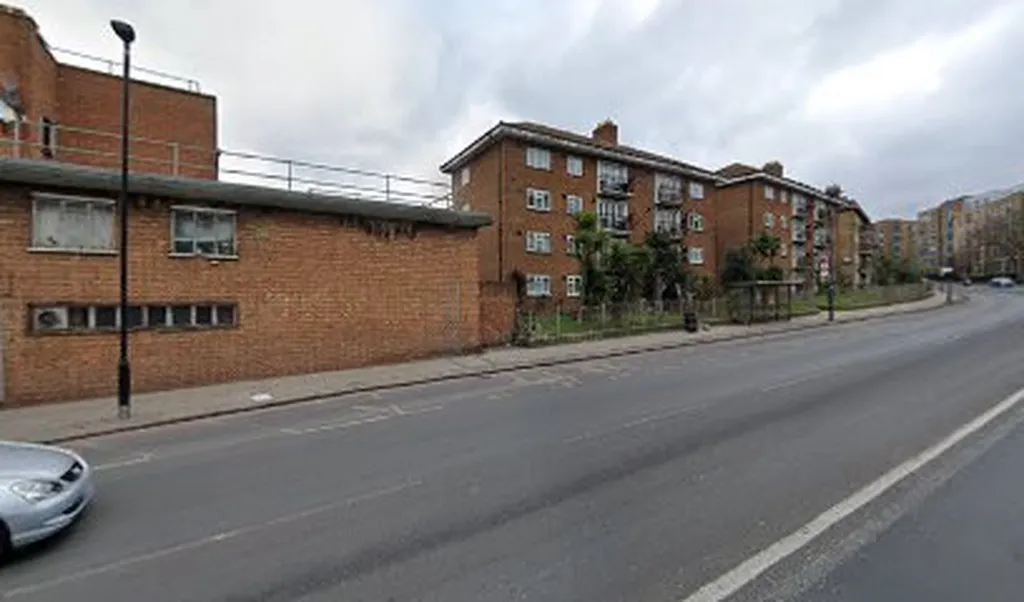 Lewisham Road (Stop J)