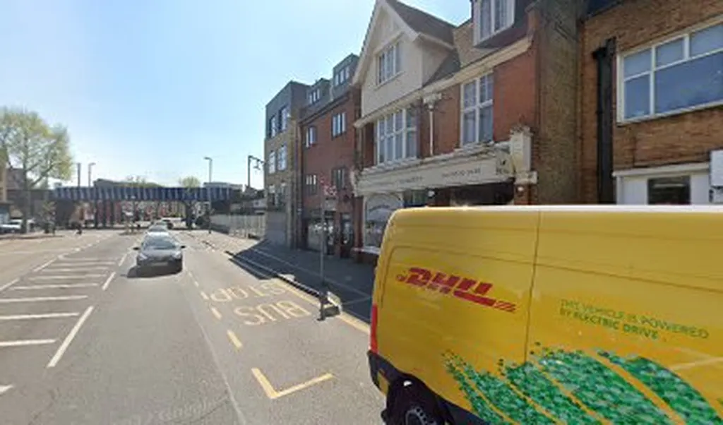 Leyton Midland Road Station (Stop NA)