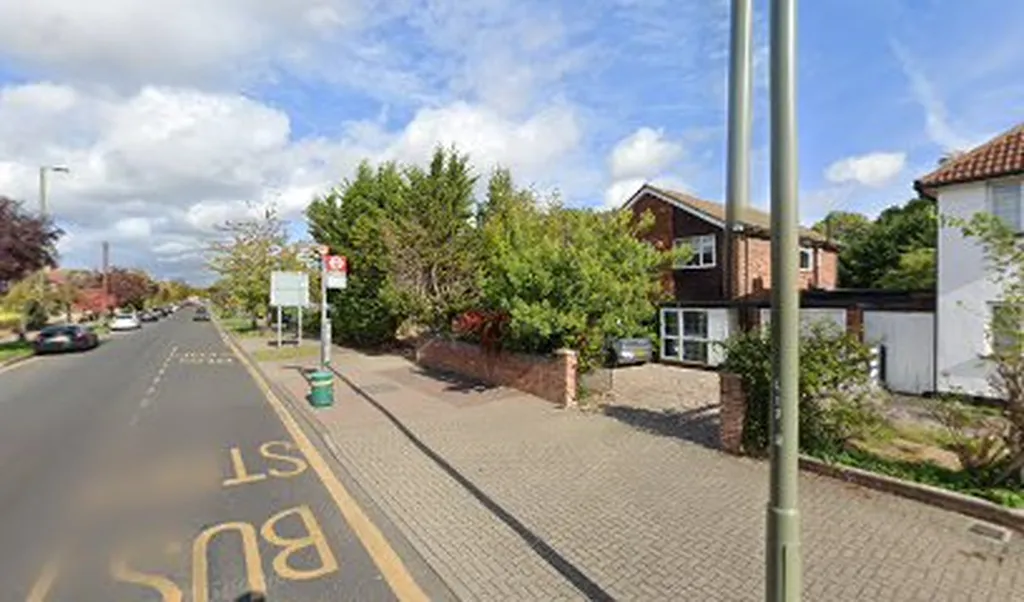 Links Way Eden Park (Stop J)