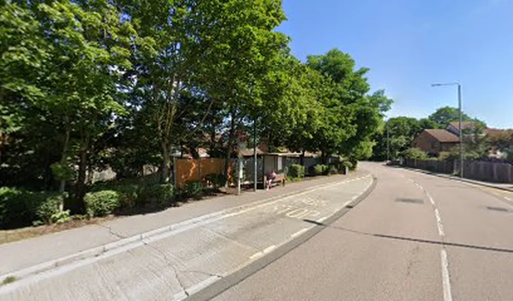 Lister Walk (Stop NB)