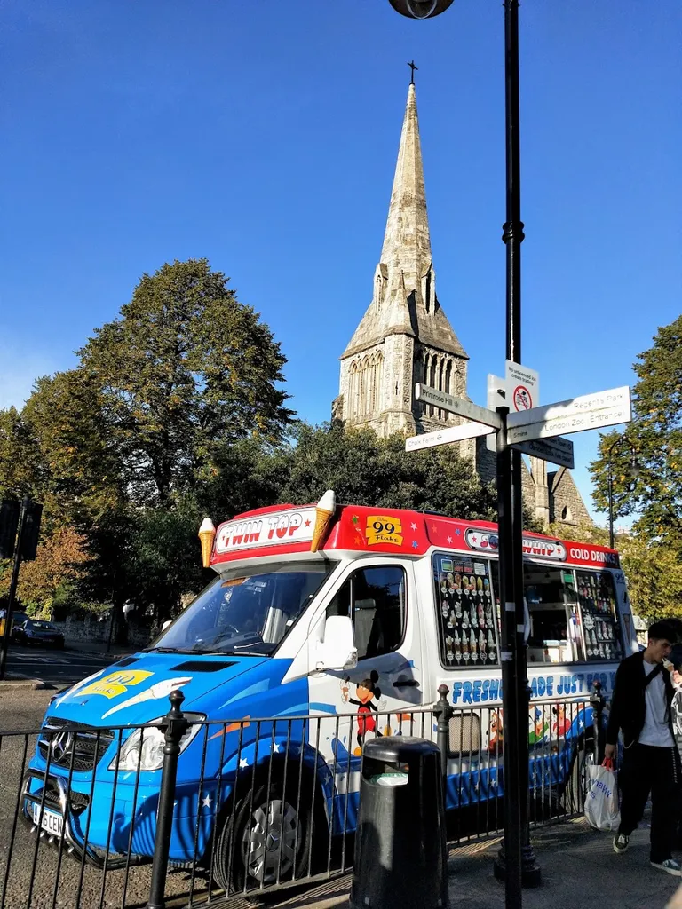 London Zoo (Stop B)