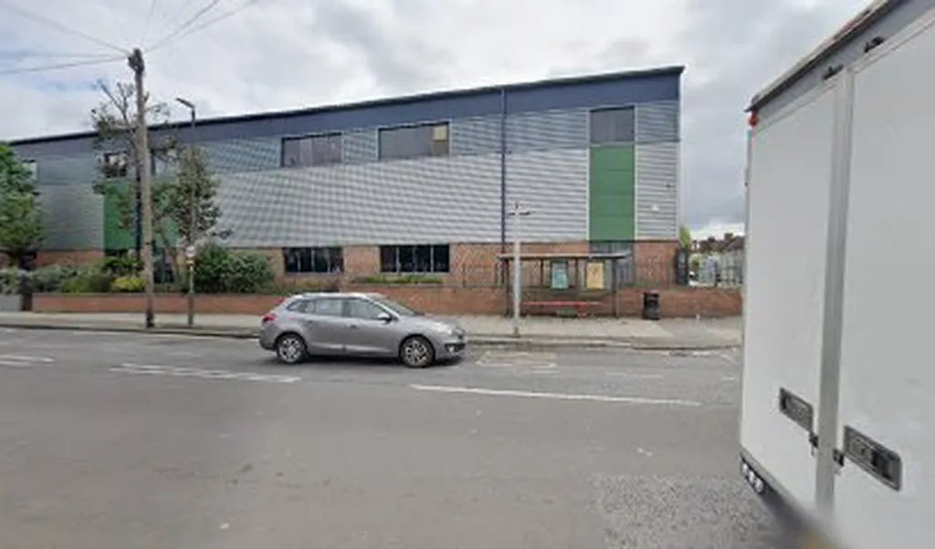 Longthornton Road (Stop VN)