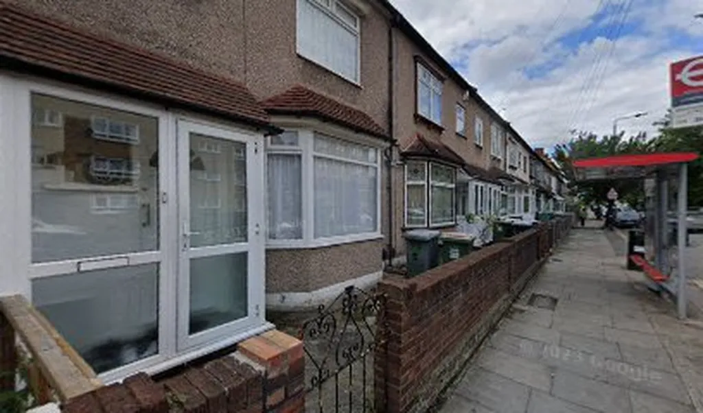 Lonsdale Close (Stop BV)