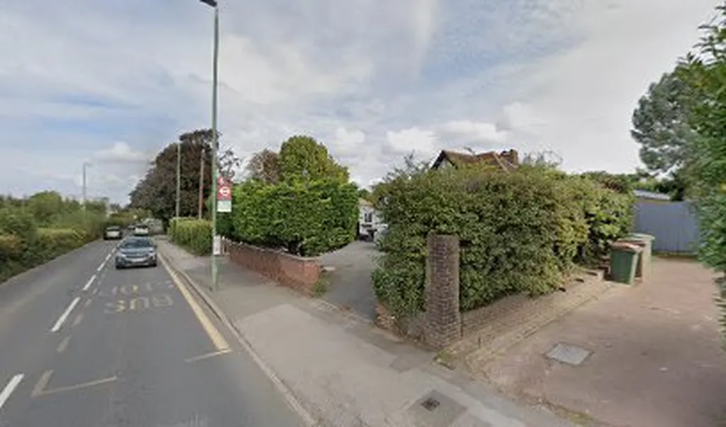 Lordsbury Field (Stop S)