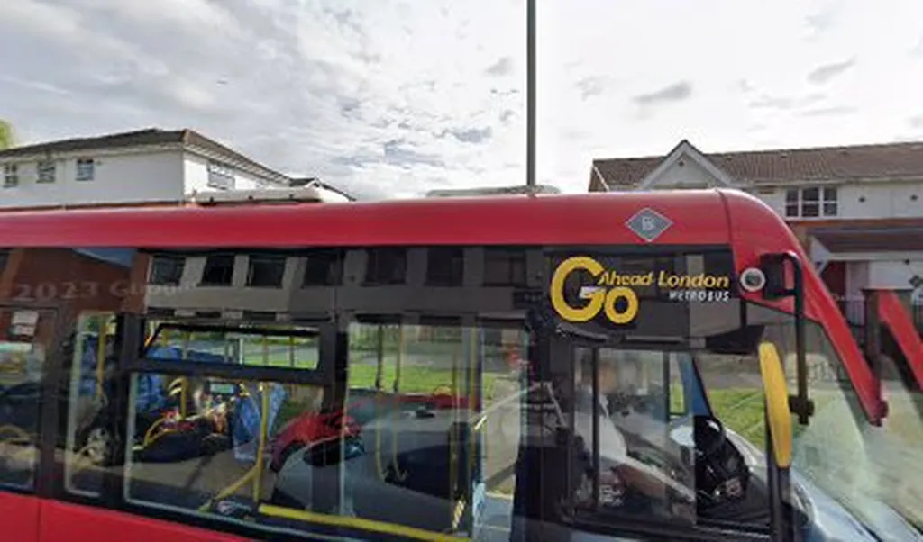 Lower Sydenham Station (Stop LC)