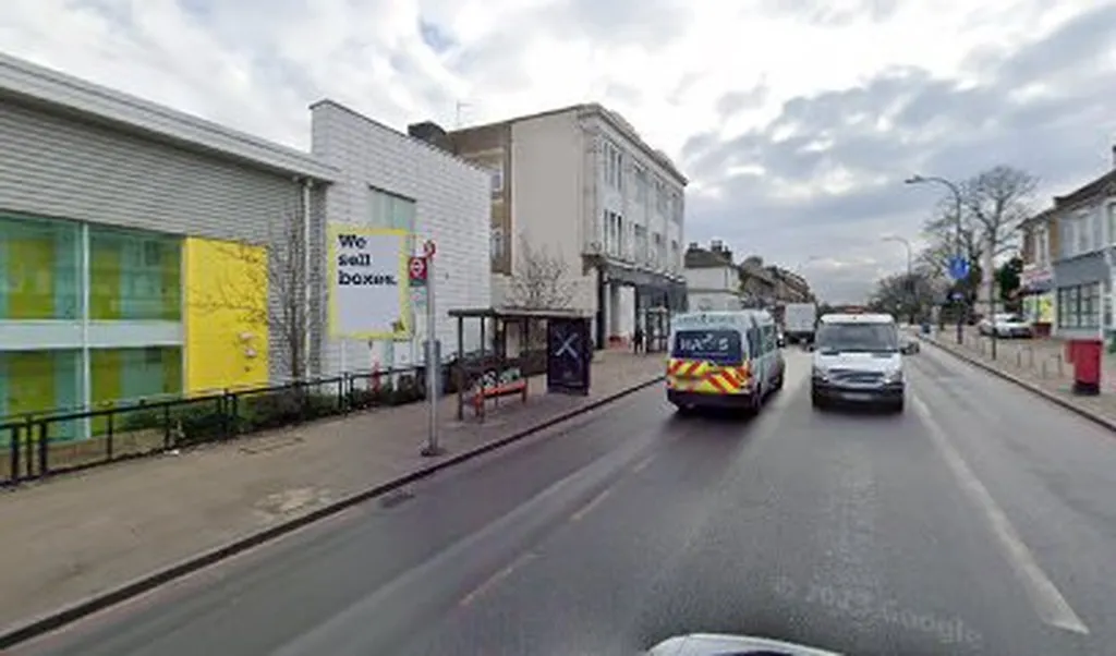 Malpas Road (Stop B)