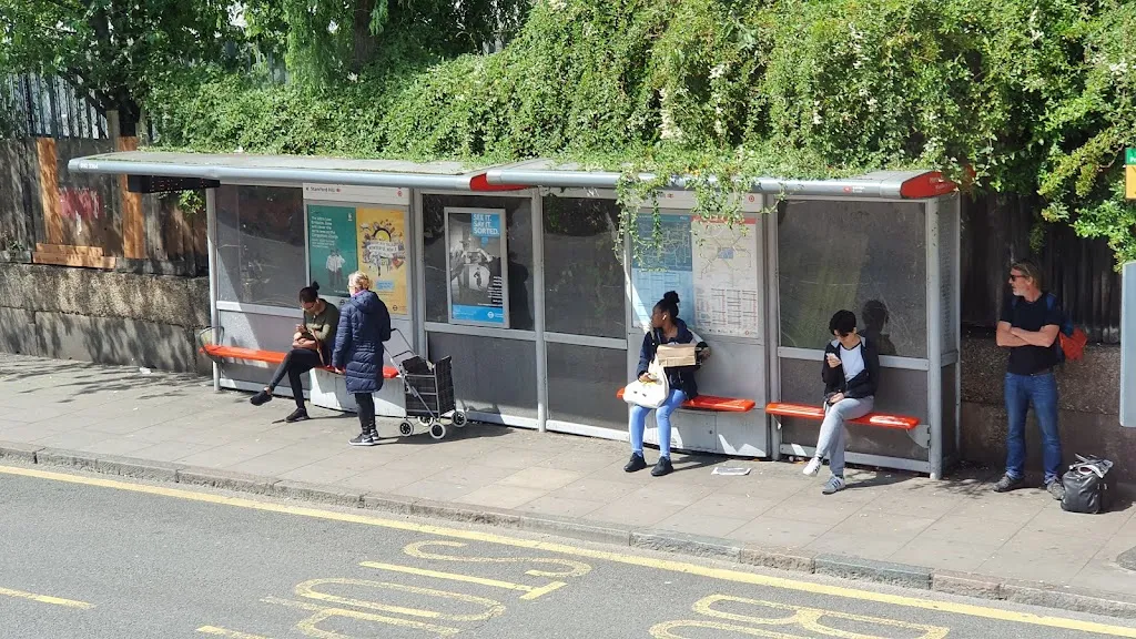 Manor House Station / Woodberry Grove (Stop A)