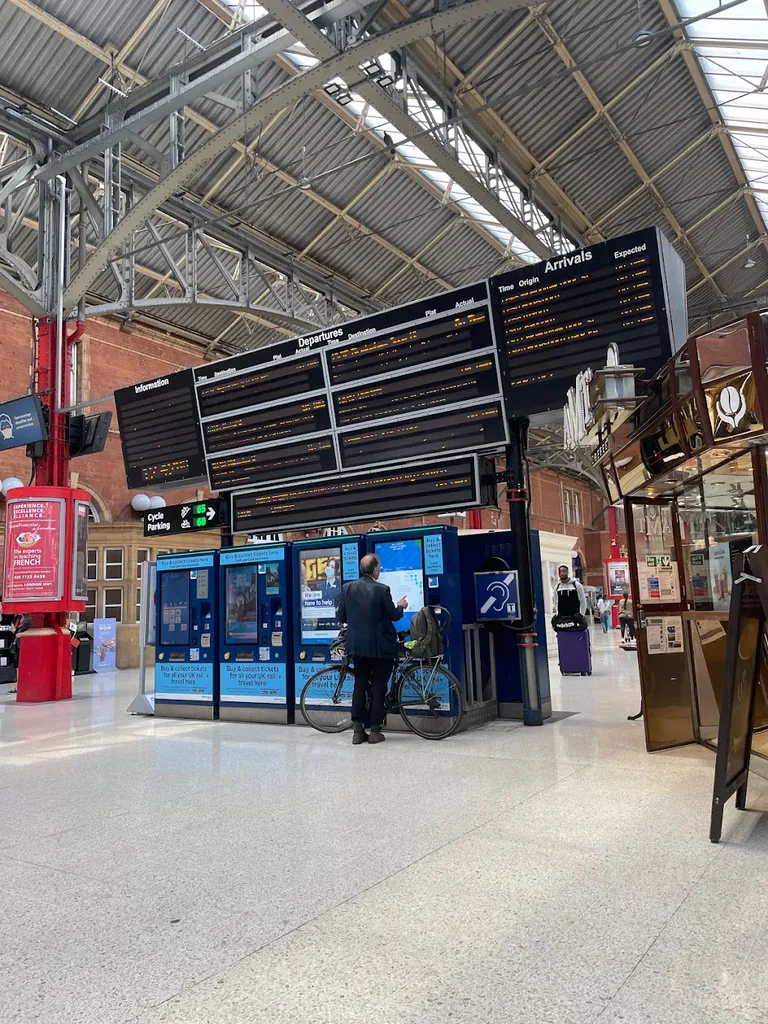 Marylebone Station (Stop P)