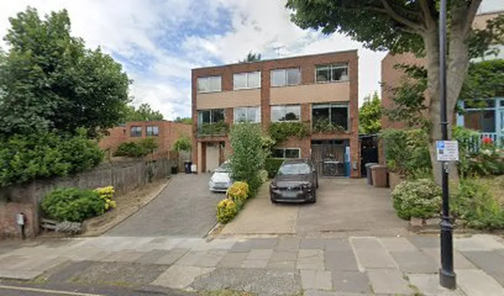 Maybury Mews
