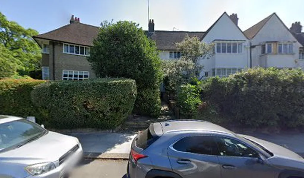 Meadway Gate