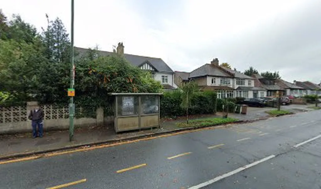 Mellows Park (Stop W)