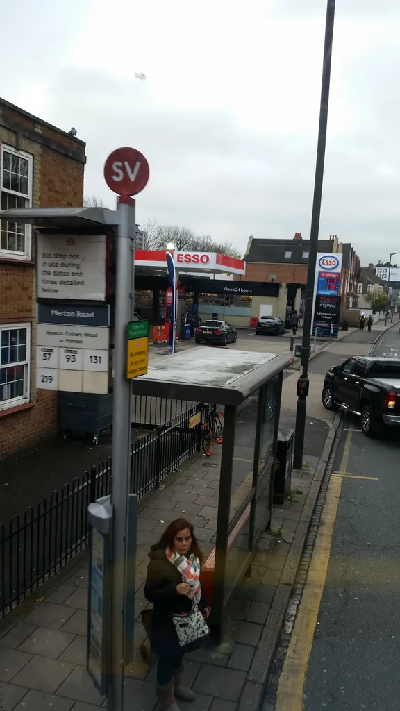 Merton Road (Stop SV)